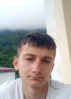 Kağan из Trabzon 18 лет