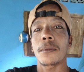 หนุ่ม, 47, Surat Thani