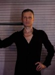 Maksim, 53, Moscow