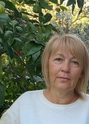 Ирина, 66, Россия, Краснодар
