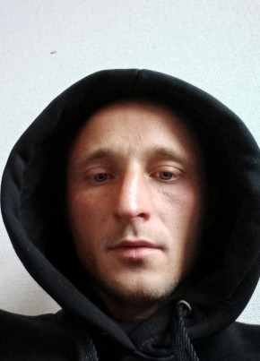 Nikolay, 31, Russia, Novoshakhtinsk