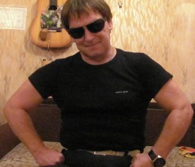 Максим, 64 года, Томск