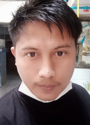 Panupong, 29, ราชอาณาจักรไทย, มุกดาหาร