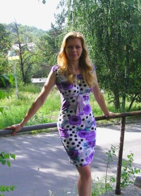 Елена, 41, Россия, Новоуральск