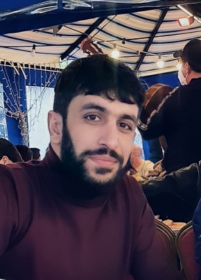 ToTo, 34, Spain, Nou Barris