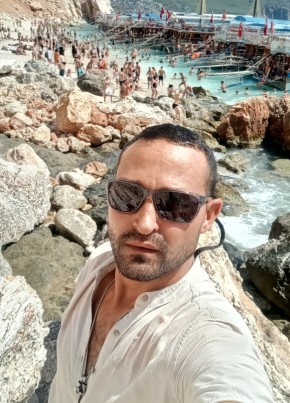 Nadir, 36, Türkiye Cumhuriyeti, Beykonak