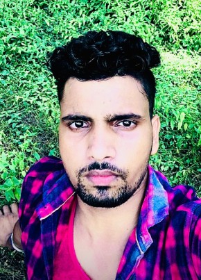 Avinash , 22, India, Surat