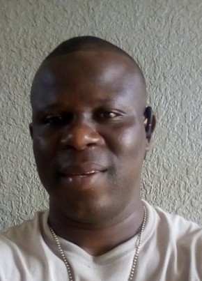 Papilo Sillah Ka, 41, Sierra Leone, Freetown
