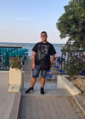 Luca из Roma 25 лет