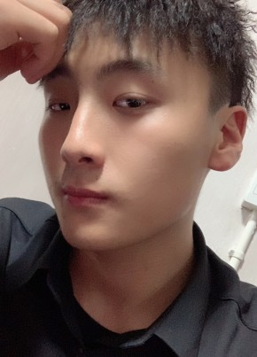 陈春金, 22, China, Zhenjiang