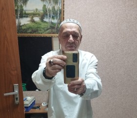 Rustambek, 71, Tashkent