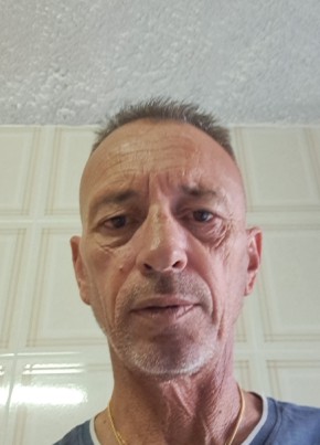 Carlos из Lisboa 54 года