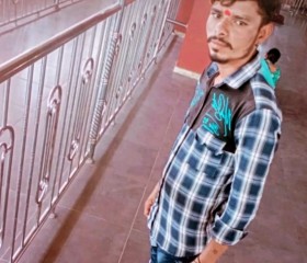 Anil Verma, 25, Surat