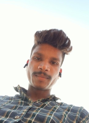 Ajay vavsave, 19, India, Surat