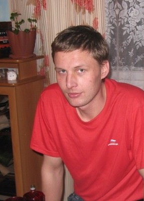 Илья, 36, Россия, Усть-Уда