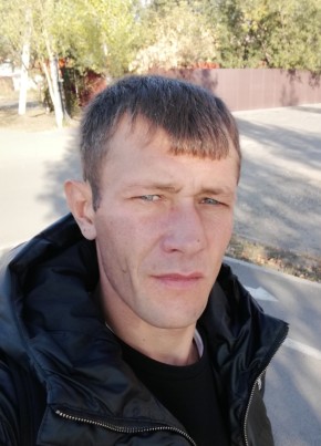 Максим из Астаны 34 года
