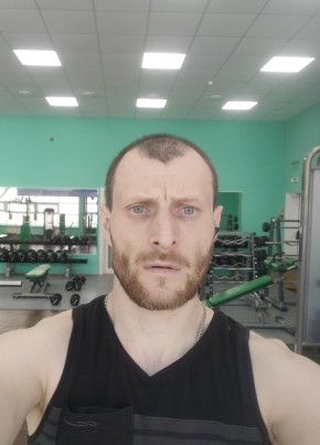 Александр, 40, Россия, Балаково
