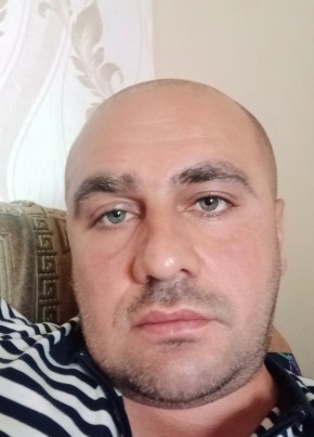 Рафаэль Апинян, 40, Հայաստանի Հանրապետութիւն, Երեվան