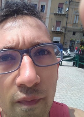 Salvatore, 34, Repubblica Italiana, Gela