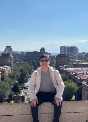 Линар из Գյումրի 24 года
