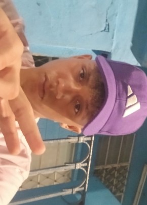 Enmanuel, 20, Cuba, Havana
