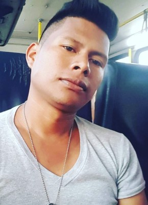 Eddy Herrera, 33, República de Costa Rica, San José (San José)