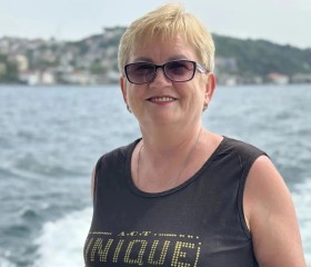 Irina, 59, Dolinsk