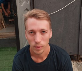 Yura, 38, Moscow