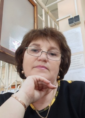 Юлия из Калачинска 58 лет