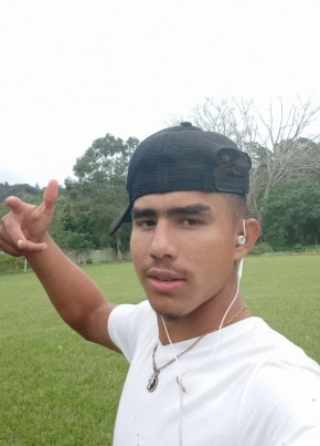 Víctor, 19, República de Honduras, El Progreso