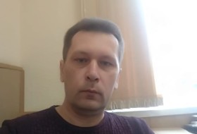Vadim, 45 - Just Me