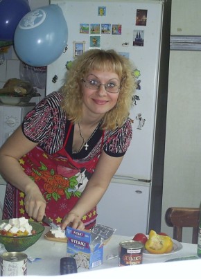Лариса, 47, Россия, Калуга