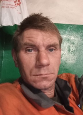 Михаил из Нижнего Тагила 43 года