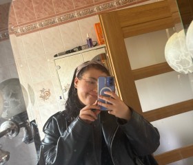 Nika, 19, Warsaw