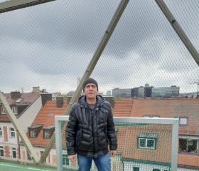 Marko, 60, Munich