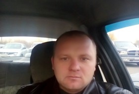 Vladimir, 41 - Just Me