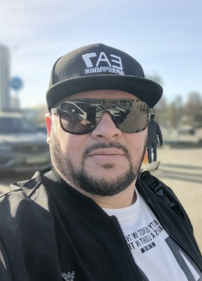 Алексей из Саратова 44 года