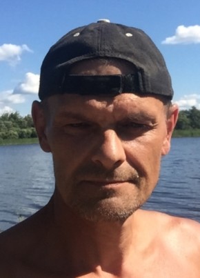 AL из Колпино 53 года