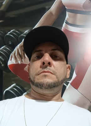 Lobato из Ananindeua 46 лет