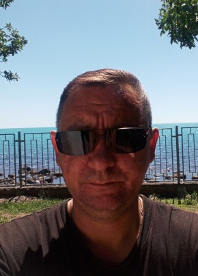 Sergey, 47, Russia, Simferopol