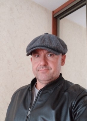 Михаил из Омска 43 года