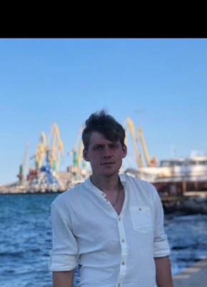 Артем, 28, Россия, Калуга