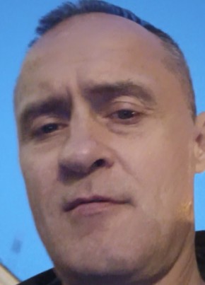 Иван из Саратова 46 лет