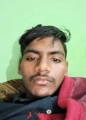 Deepchand, 18, India, New Delhi
