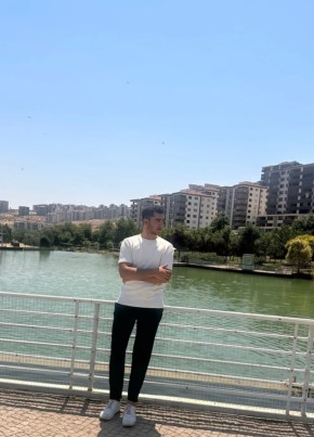 ENES из Gaziantep 20 лет