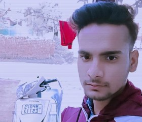 Hi, 18, Indore