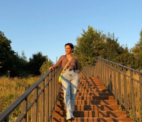 Polina, 47, Moscow