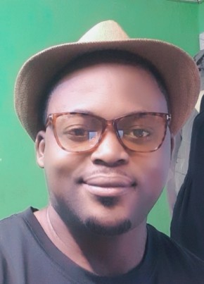 Patrick Emmanuel, 37, République Gabonaise, Libreville