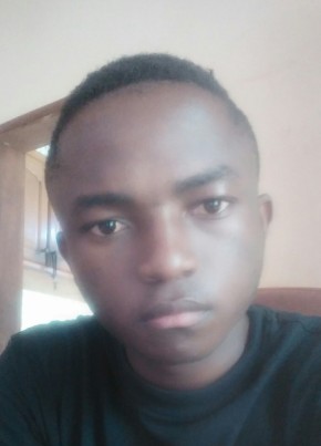 Ndemou, 21, Republic of Cameroon, Yaoundé