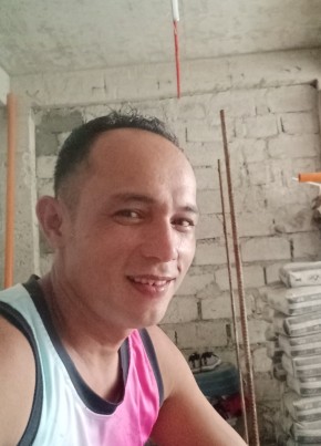 Mike, 19, Philippines, Manila